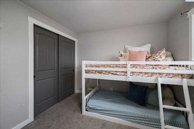 220006 E 59th Ave, Kennewick, WA 99337