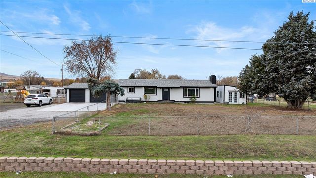 220006 E 59th Ave, Kennewick, WA 99337