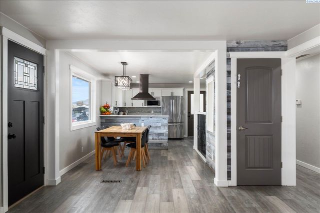 220006 E 59th Ave, Kennewick, WA 99337