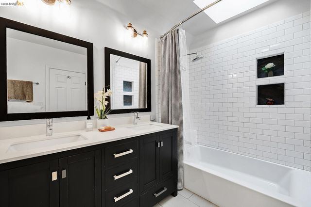 6344 Snake RD, Oakland, CA 94611