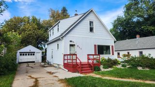 511 11th Street N, Moorhead, MN 56560