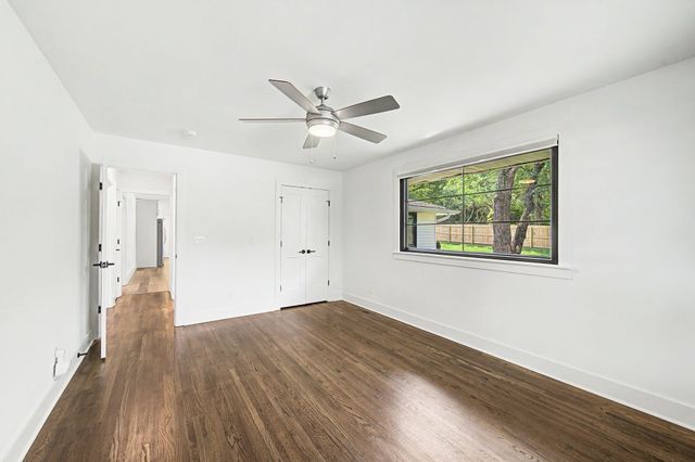 1205 Saint Marys Ln, Nashville, TN 37218