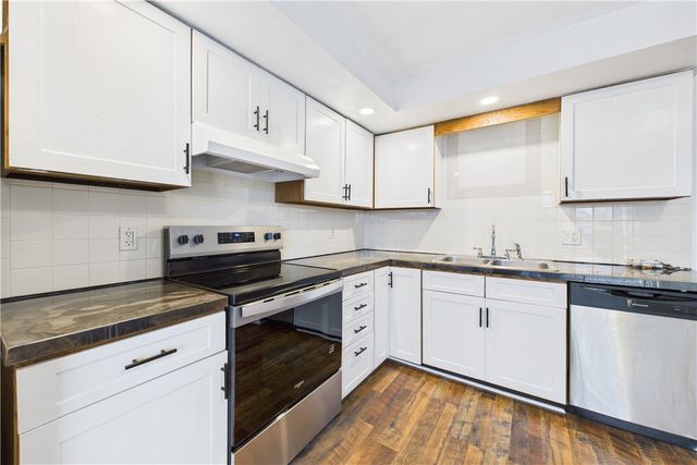 20 Oak Street, North Providence, RI 02911