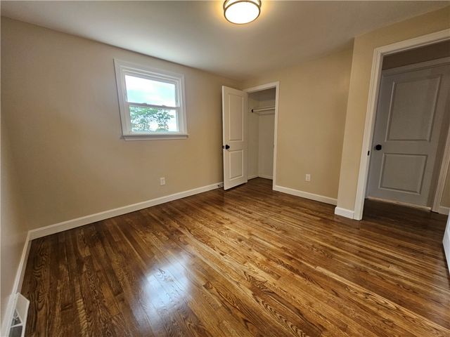 116 Louise Drive, Tiverton, RI 02878