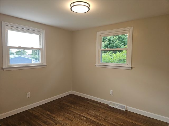 116 Louise Drive, Tiverton, RI 02878