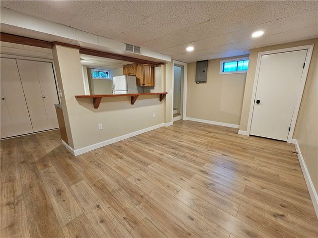 116 Louise Drive, Tiverton, RI 02878