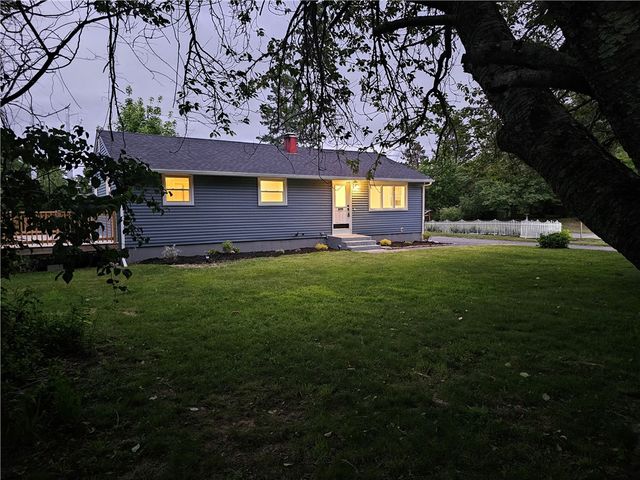 116 Louise Drive, Tiverton, RI 02878