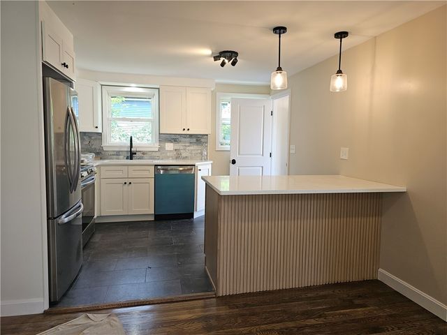 116 Louise Drive, Tiverton, RI 02878