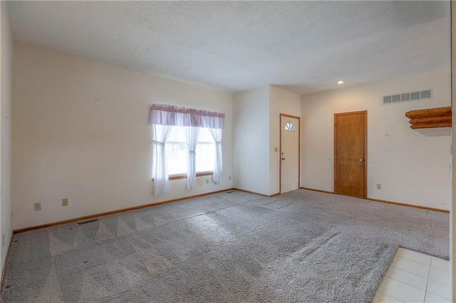 10600 E 51st Street, Kansas City, MO 64133