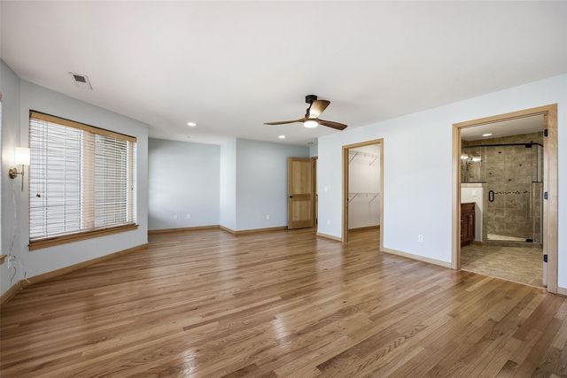 235 Holiday Rd 3, Coralville, IA 52241