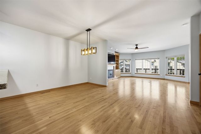 235 Holiday Rd 3, Coralville, IA 52241
