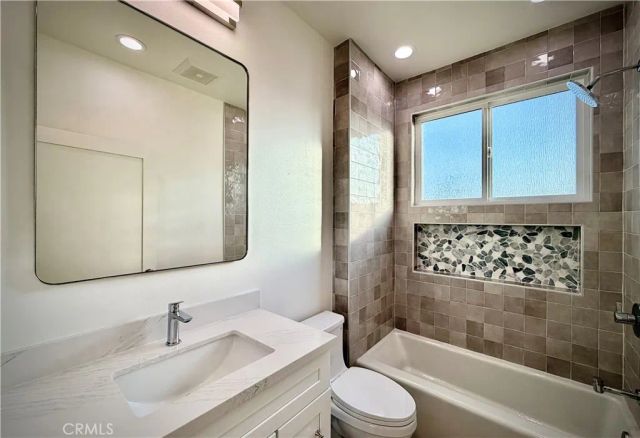 6118 Amos, Lakewood, CA 90712