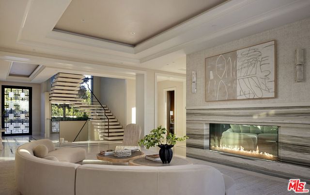 721 N Bonhill Road, Los Angeles, CA 90049