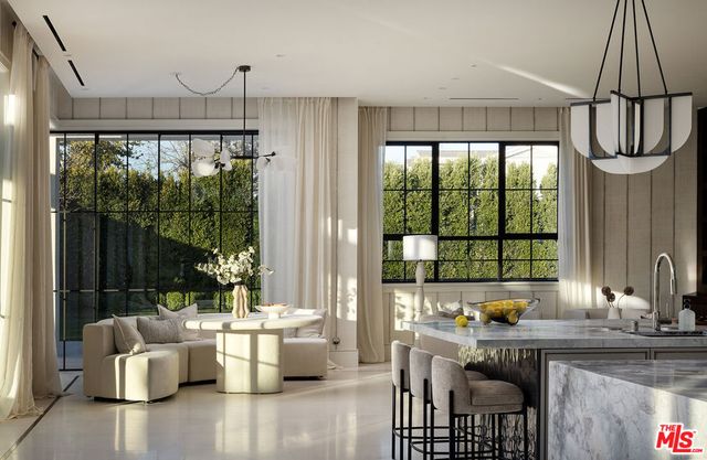 721 N Bonhill Road, Los Angeles, CA 90049