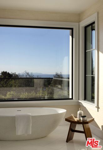 721 N Bonhill Road, Los Angeles, CA 90049