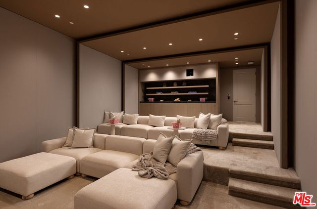 721 N Bonhill Road, Los Angeles, CA 90049