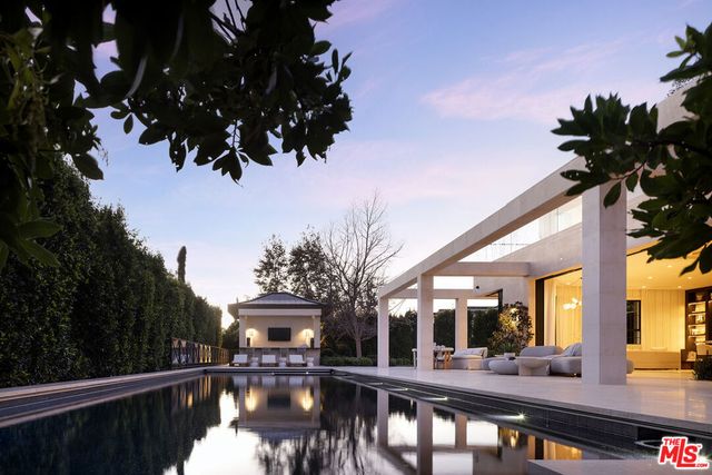 721 N Bonhill Road, Los Angeles, CA 90049