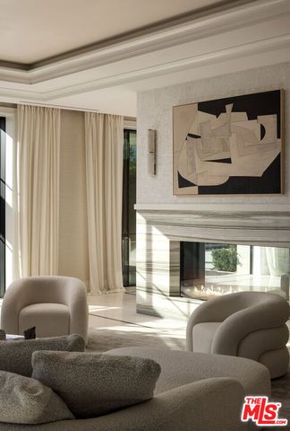 721 N Bonhill Road, Los Angeles, CA 90049