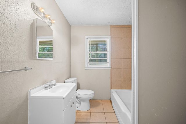 1603 27th Street, B, Lubbock, TX 79411