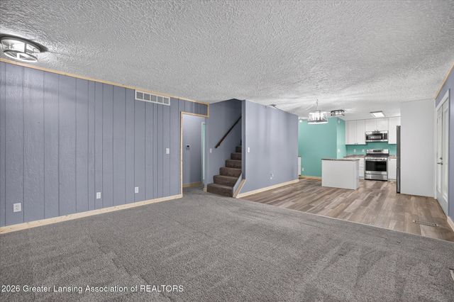 1109 Mora Circle, Dewitt, MI 48820