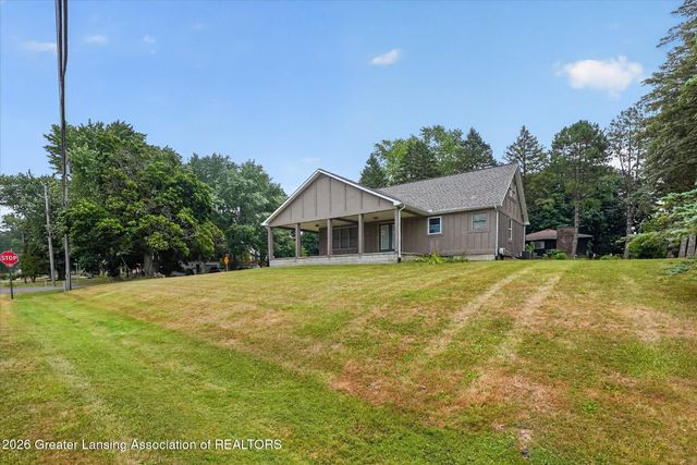1109 Mora Circle, Dewitt, MI 48820