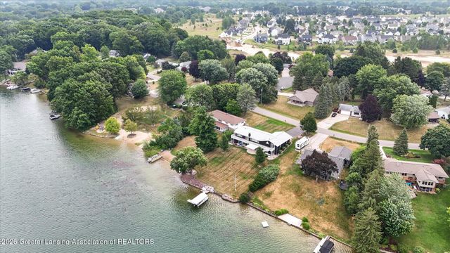 1109 Mora Circle, Dewitt, MI 48820