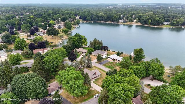 1109 Mora Circle, Dewitt, MI 48820