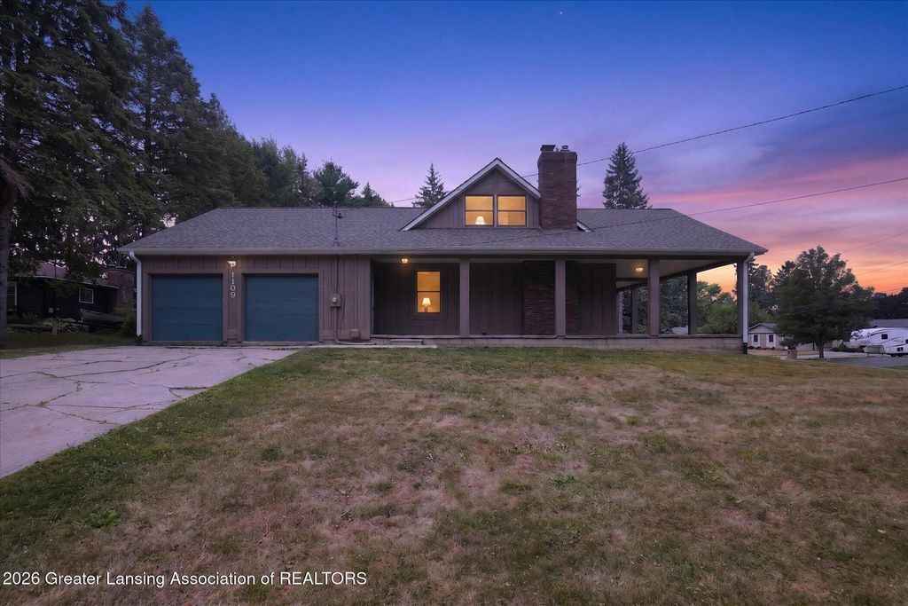 1109 Mora Circle, Dewitt, MI 48820