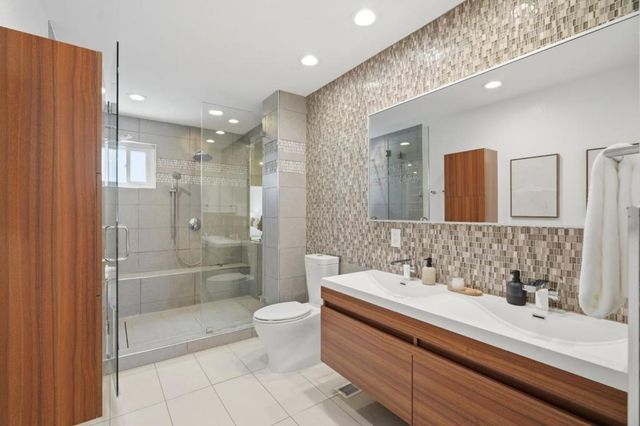 544 Castlerock Court, Sunnyvale, CA 94087