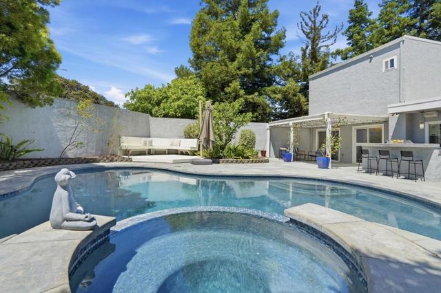 544 Castlerock Court, Sunnyvale, CA 94087