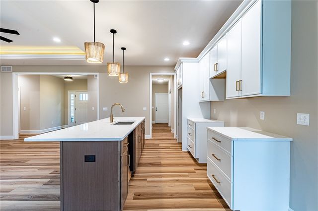 6122 Villa Fina Drive, Ontario, NY 14519