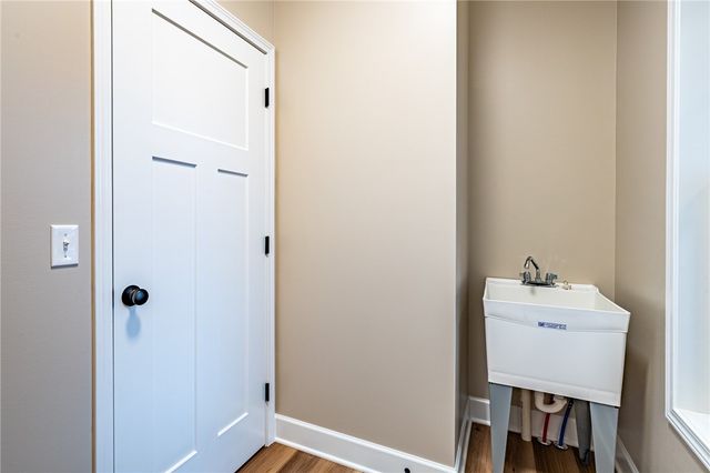 6122 Villa Fina Drive, Ontario, NY 14519