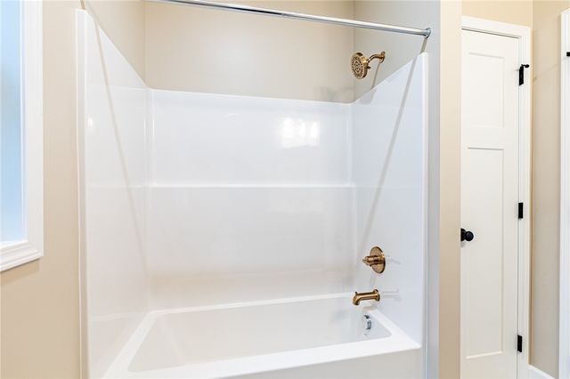 6122 Villa Fina Drive, Ontario, NY 14519