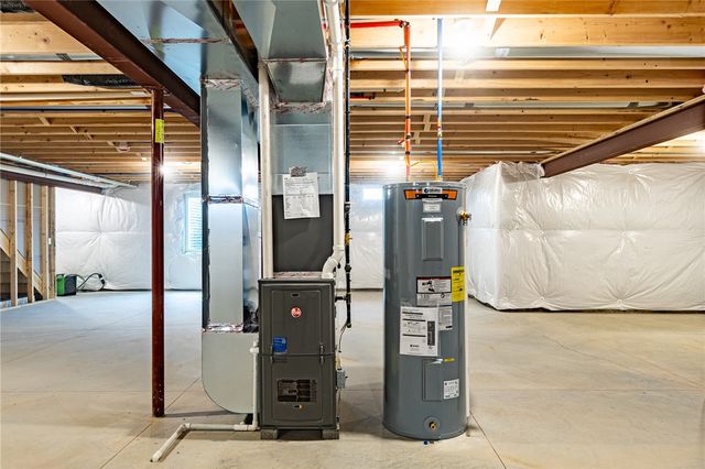 6122 Villa Fina Drive, Ontario, NY 14519