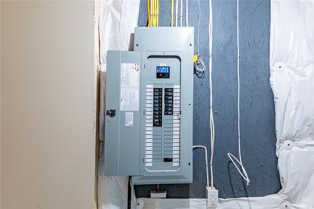 6122 Villa Fina Drive, Ontario, NY 14519