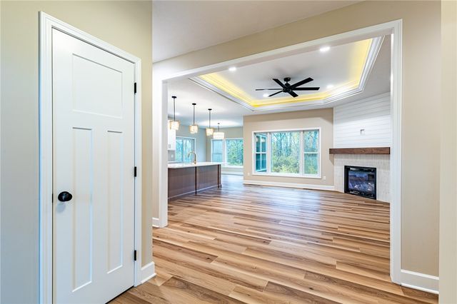 6122 Villa Fina Drive, Ontario, NY 14519