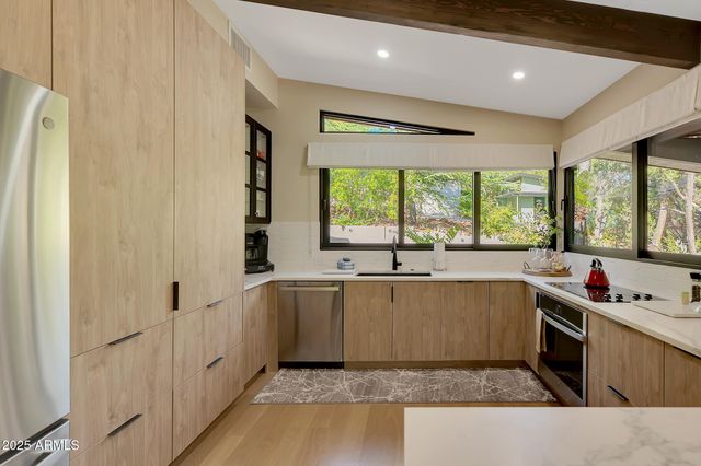 1960 IRIS Lane, Sedona, AZ 86336