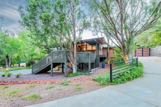 1960 IRIS Lane, Sedona, AZ 86336