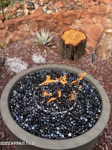 1960 IRIS Lane, Sedona, AZ 86336