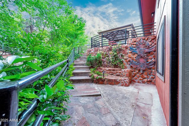 1960 IRIS Lane, Sedona, AZ 86336