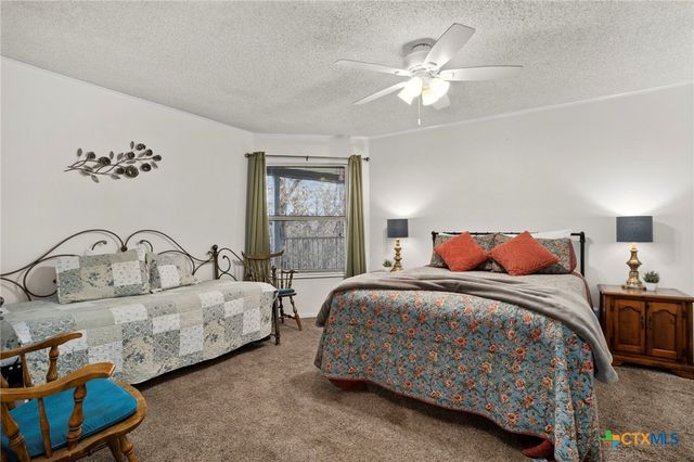 500 N Market Avenue 319 D, New Braunfels, TX 78130