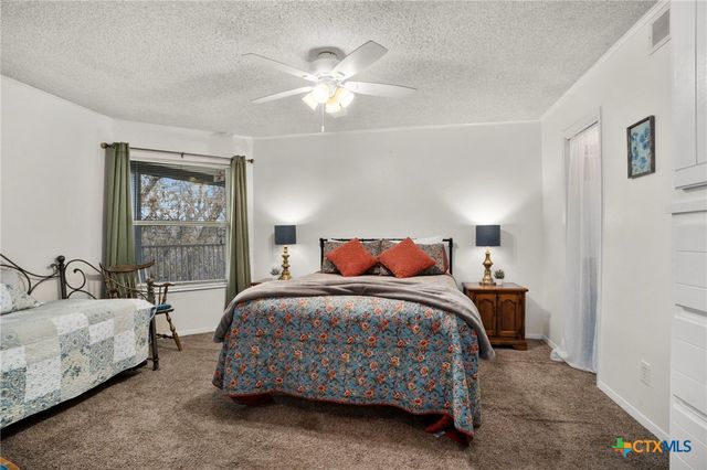 500 N Market Avenue 319 D, New Braunfels, TX 78130