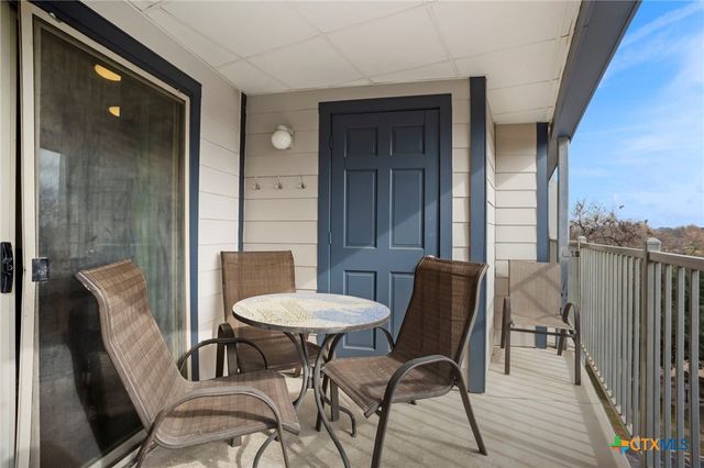 500 N Market Avenue 319 D, New Braunfels, TX 78130