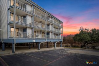 500 N Market Avenue 319 D, New Braunfels, TX 78130