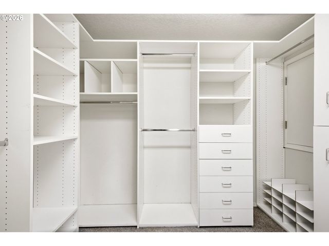 7600 Sw MILLERGLEN Dr, Beaverton, OR 97007