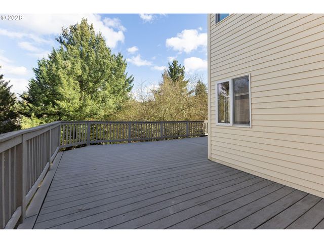 7600 Sw MILLERGLEN Dr, Beaverton, OR 97007