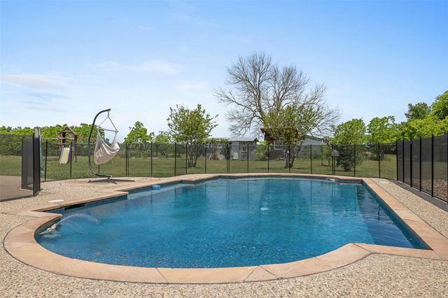 888 Tafelski Road, New Waverly, TX 77358