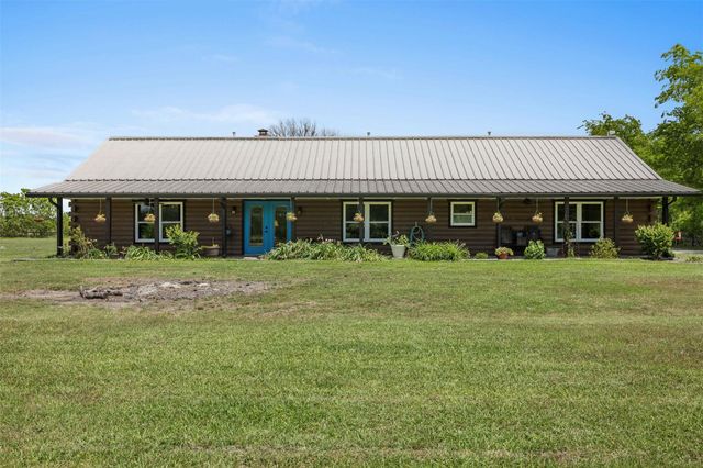 888 Tafelski Road, New Waverly, TX 77358