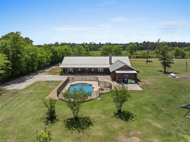 888 Tafelski Road, New Waverly, TX 77358