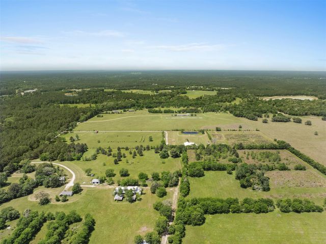 888 Tafelski Road, New Waverly, TX 77358